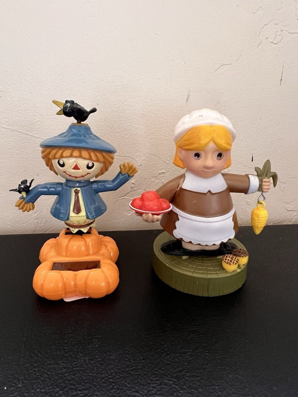 Two Dancing Solar Bobbleheads Pilgrim Scarecrow Harvest 4.5” Thanksgiving